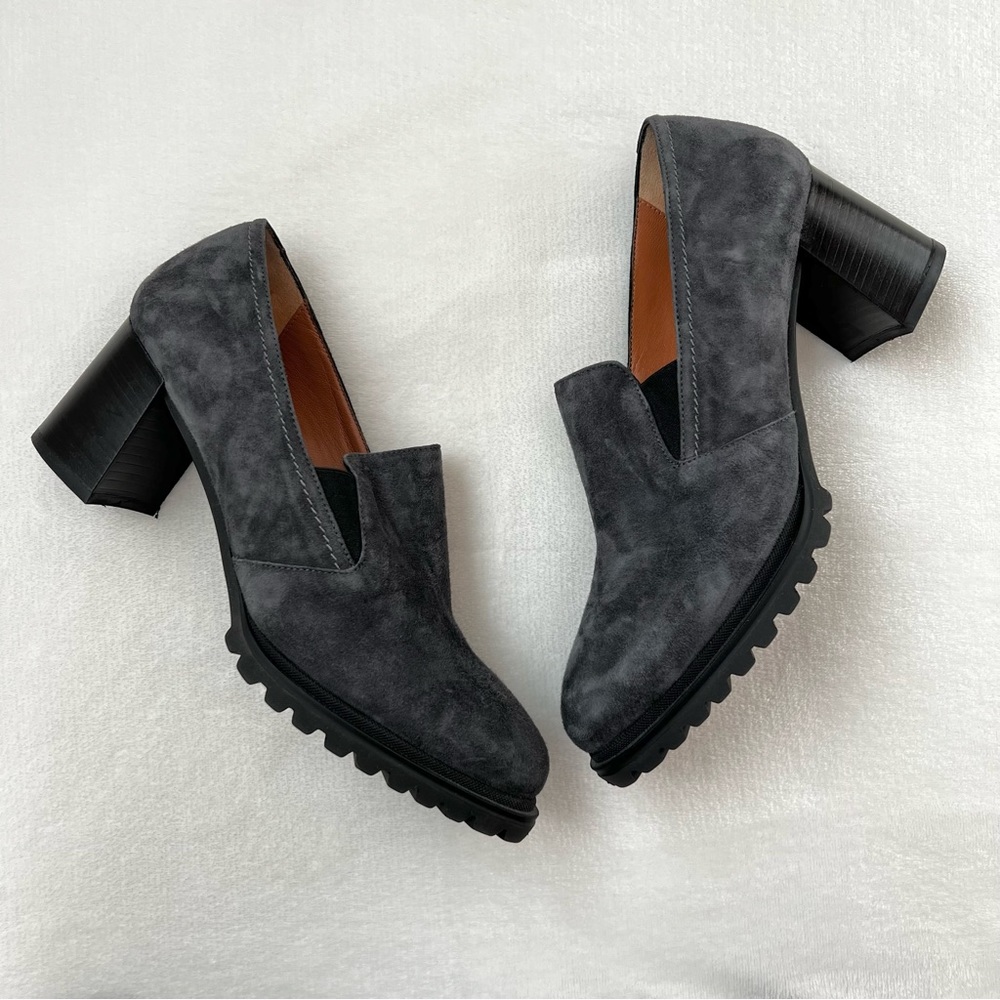 MOT-CLe Suede Heeled Loafer